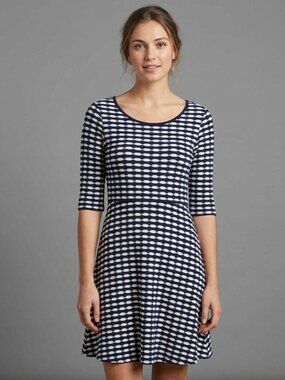 Max Studio Navy And White Dress